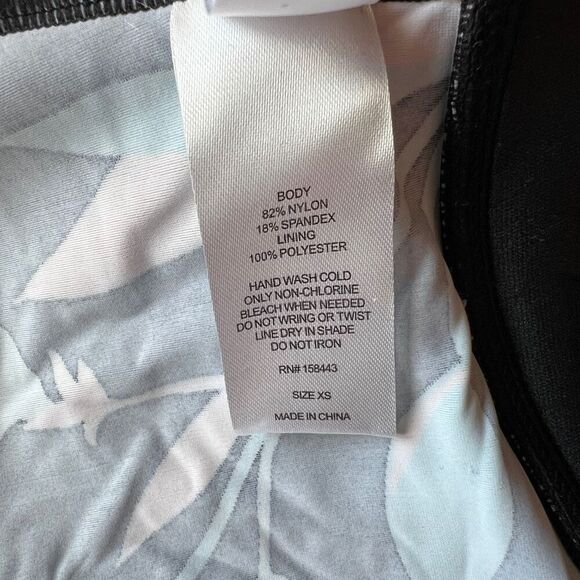 Hula Honey Floral Plunge Tankini Swim Top Black Size XS Juniors NWT - Picture 12 of 12